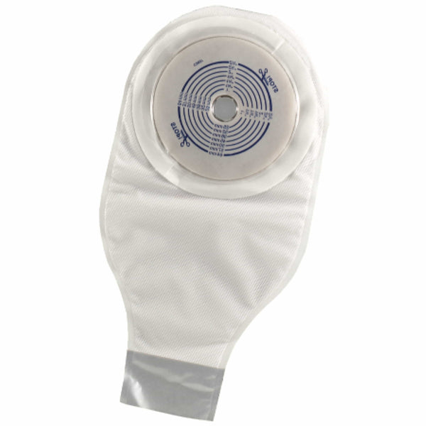 SQU 22771 ActiveLife® one-piece ostomy pouch with Stomahesive® skin barrier, available in transparent and opaque versions, with a secure tail clip, in Canada.